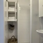 Locandina Jure Apartment *
