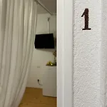 Apartment Locandina Jure *