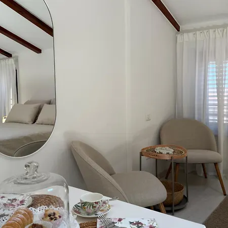 Appartement Locandina Jure *