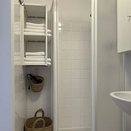 Locandina Jure Appartement *