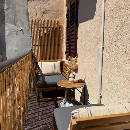 Locandina Jure Appartement *