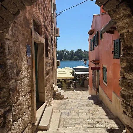 Appartement Locandina Jure *